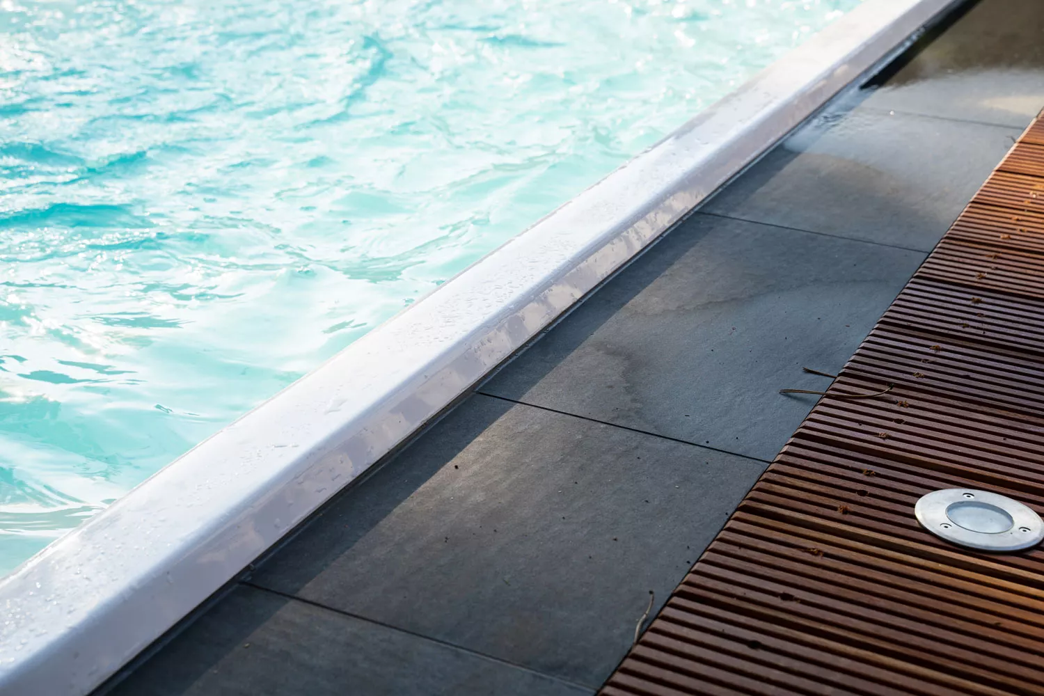 Novacomet Olympia 620 GFK-Fertigbecken 