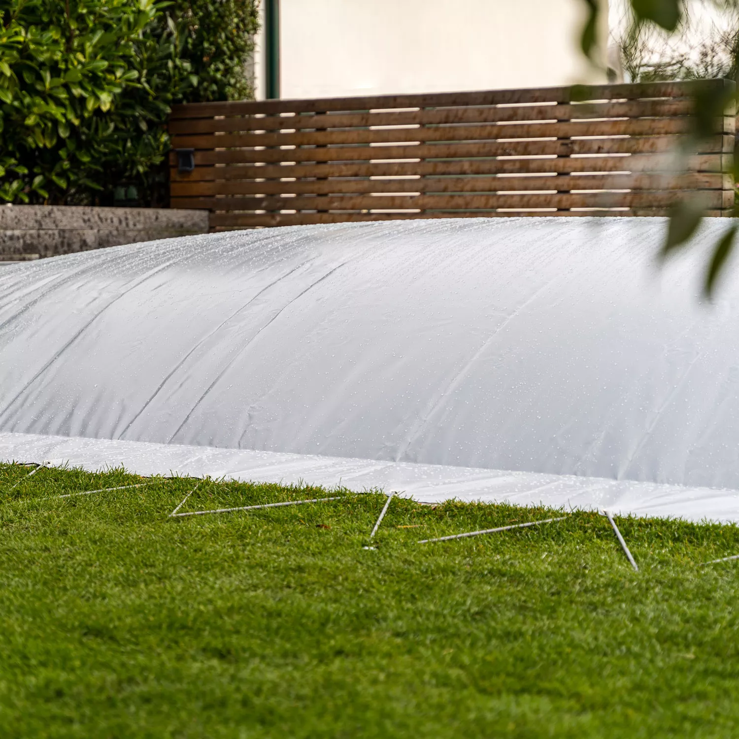 Aufblasbare Poolabdeckung Ovalbecken blau - 490 x 300 cm