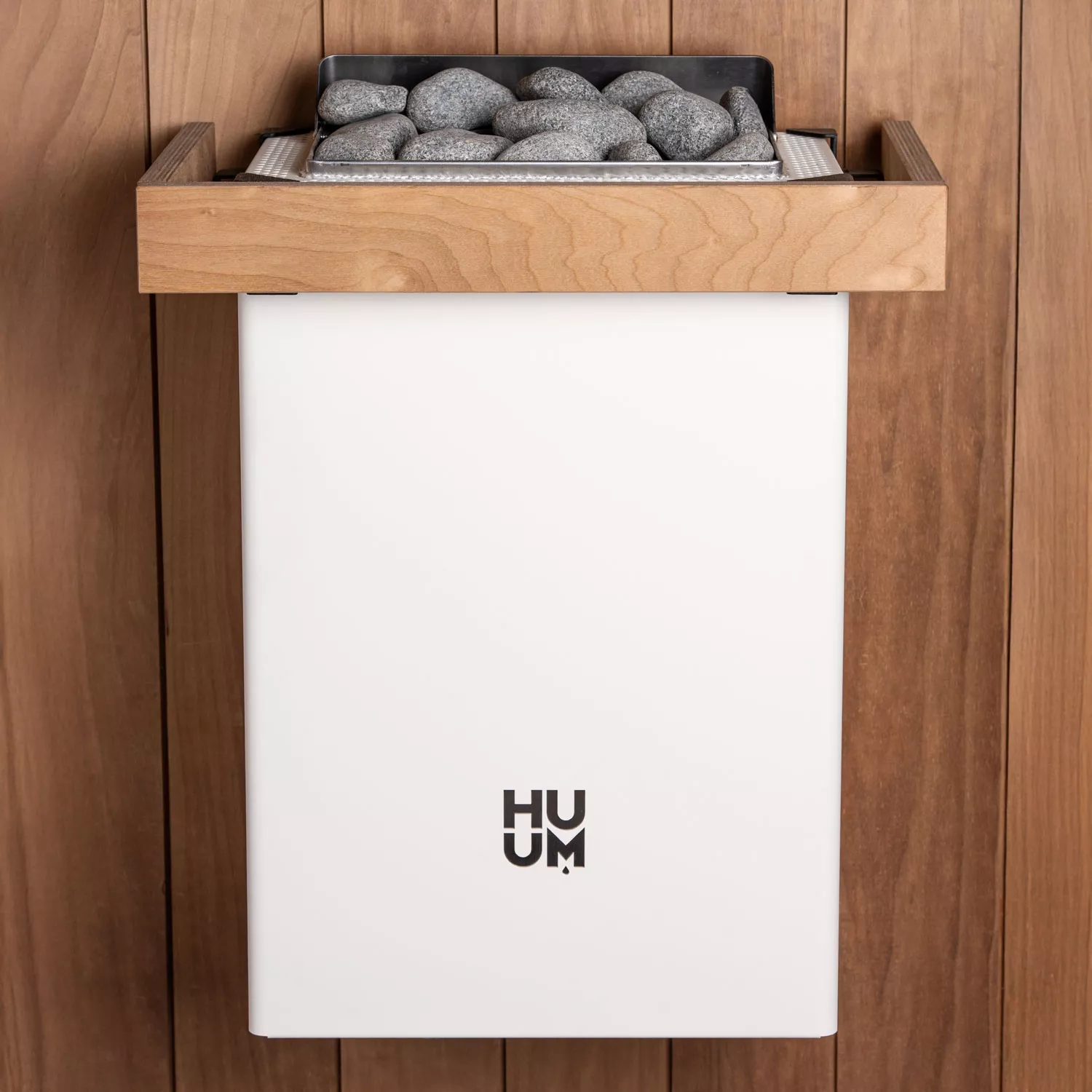 huum-core-wall-mini-holzreling-frontal-life HUUM Core Wall Mini Holzreling