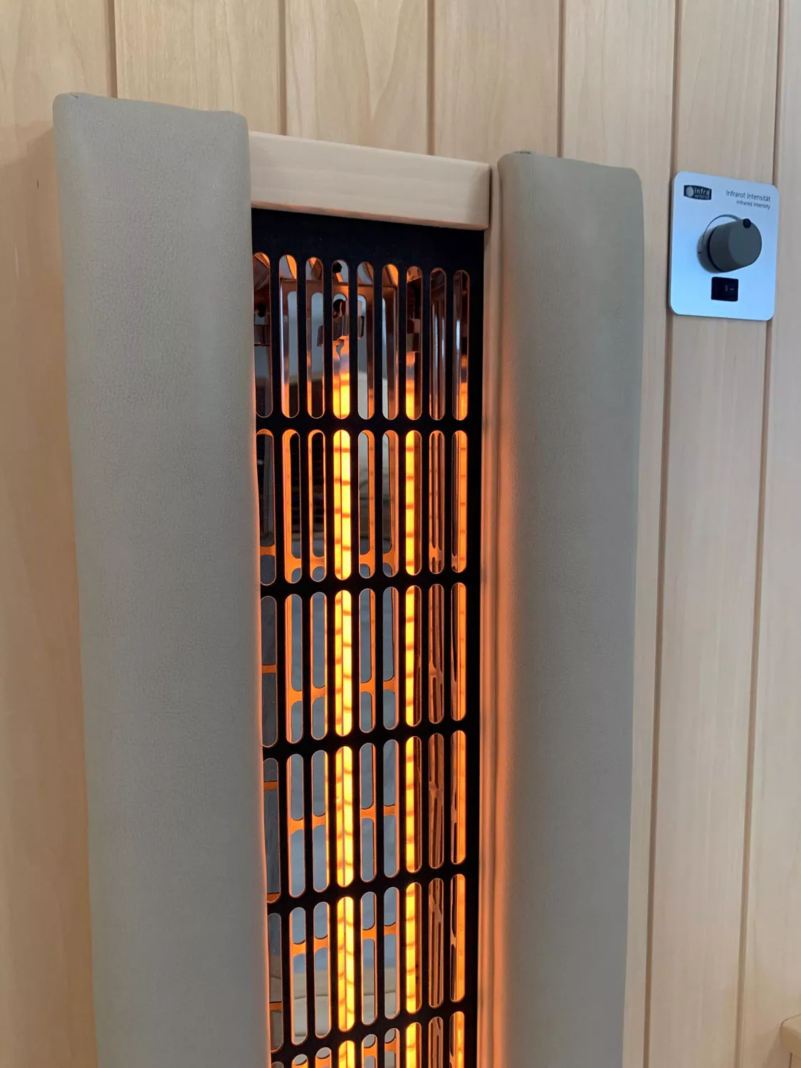 Vollspektrumstrahler 500 W mit Einbaurahmen 