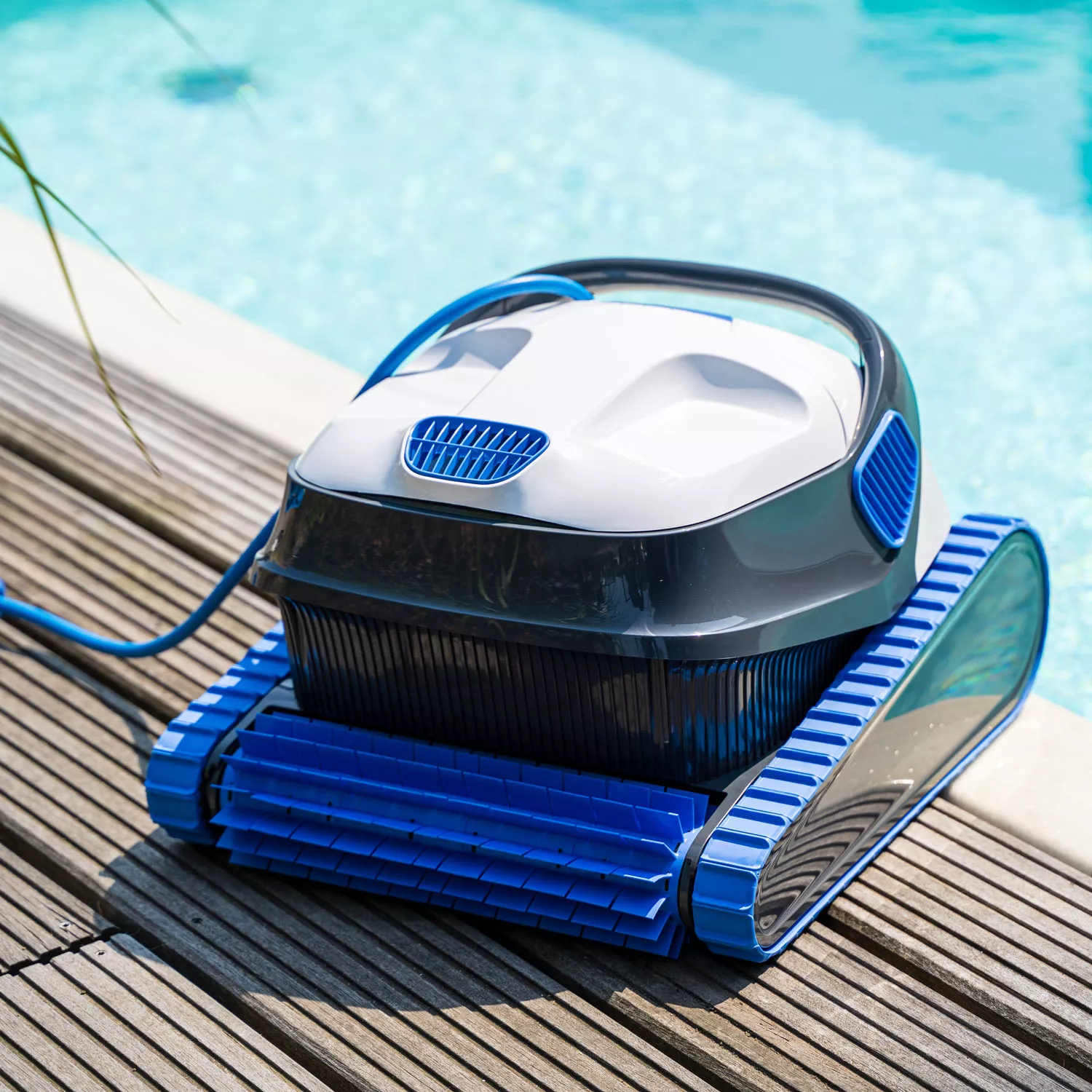 Dolphin-poolroboter-s300i_8 Poolroboter Dolphin S300i