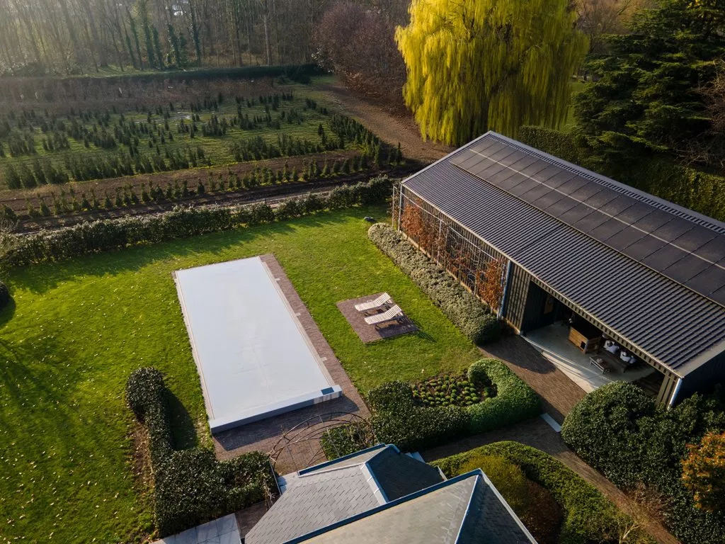 Coverseal elektrische Poolabdeckung - Tiefschwarz - 500 cm x 300 cm - ohne Montage