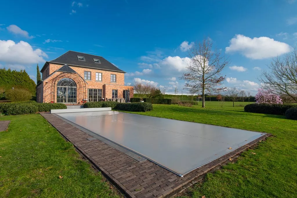 Coverseal elektrische Poolabdeckung - Tiefschwarz - 500 cm x 300 cm - ohne Montage