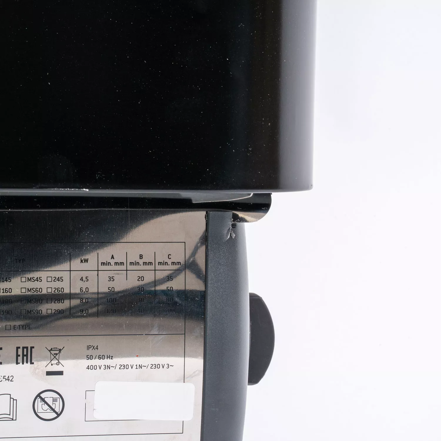 harvia-100-saunaofen-b-ware-riss-unten-rechts Harvia 100 Saunaofen mit integrierter Steuerung - 4,5 kW - B-Ware