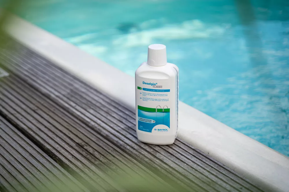 Bayrol Algenschutz am Pool Bayrol Algenschutz am Pool